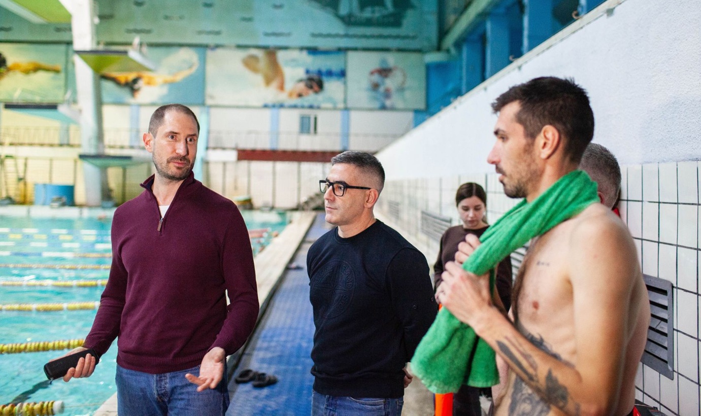 Плавание для восстановления: программу "Метинвеста" Ахметова прошли сотни ветеранов